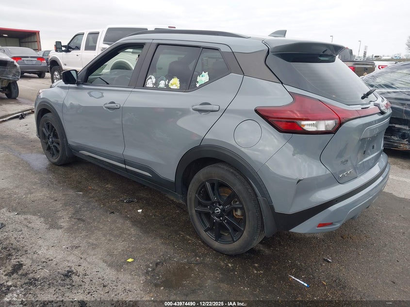 2022 Nissan Kicks Sr Xtronic Cvt
