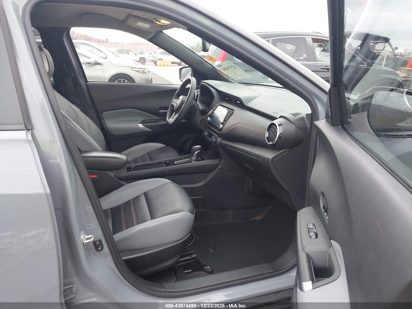 2022 Nissan Kicks Sr Xtronic Cvt