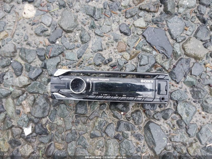 2002 Toyota Sienna Le VIN: 4T3ZF13C22U415269 Lot: 43974492