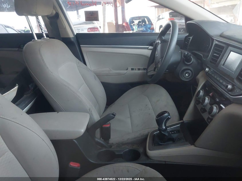 2019 Hyundai Elantra Se