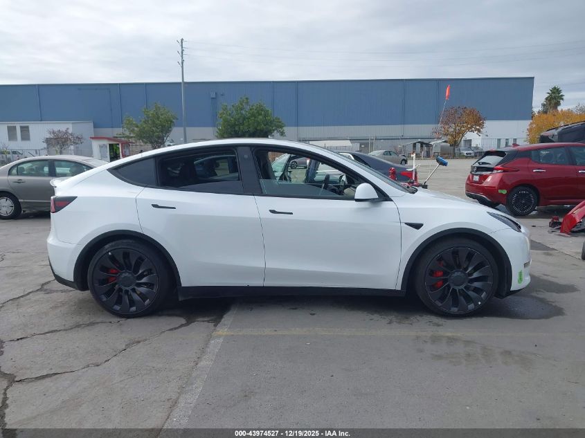 2022 Tesla Model Y Performance Dual Motor All-Wheel Drive VIN: 7SAYGDEF6NF407366 Lot: 43974527