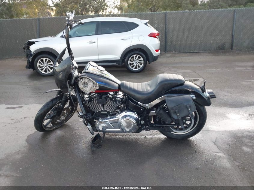 2018 Harley-Davidson Fxlr Low Rider VIN: 1HD1YNJ31JC052562 Lot: 43974552