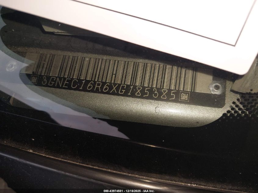 1999 Chevrolet Suburban 1500 Lt VIN: 3GNEC16R6XG185385 Lot: 43974581