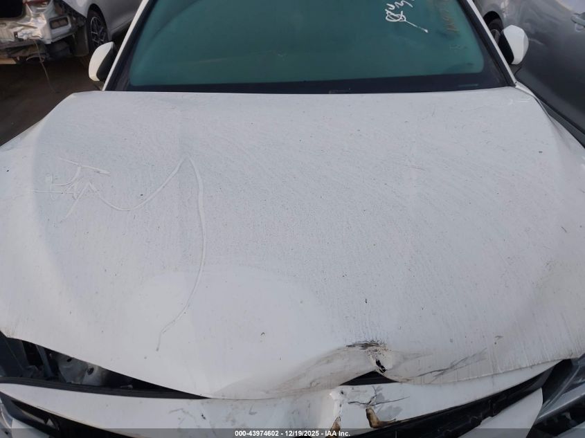 2019 Toyota Camry Le VIN: JTNB11HK5K3083648 Lot: 43974602