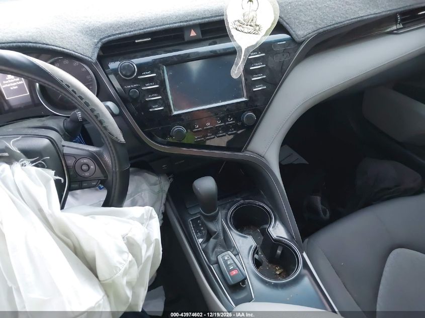 2019 Toyota Camry Le VIN: JTNB11HK5K3083648 Lot: 43974602