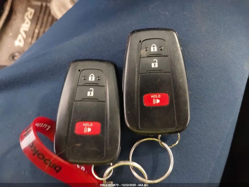 2019 Toyota Rav4 Xle VIN: 2T3P1RFV1KC002682 Lot: 43974670