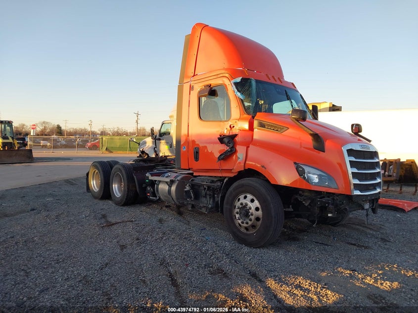 2026 Freightliner New Cascadia 116