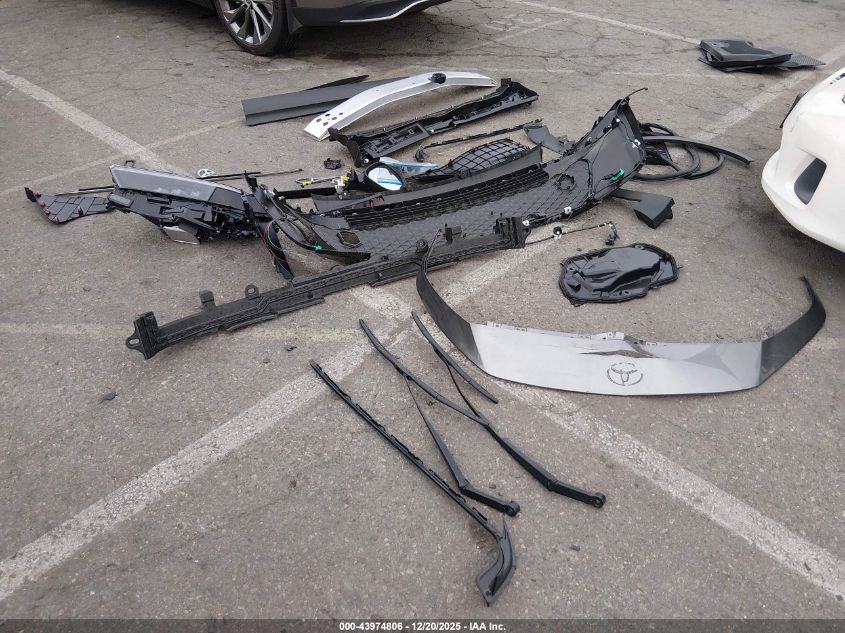 2026 Toyota Crown Limited VIN: JTDAAAAF8T3042252 Lot: 43974806