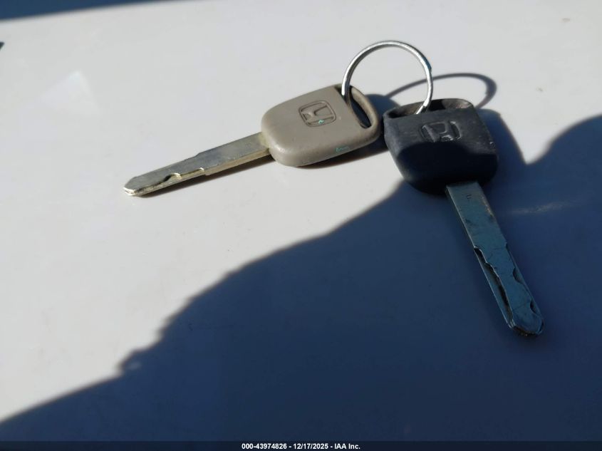 2002 Honda Cr-V Lx VIN: JHLRD68472C007778 Lot: 43974826