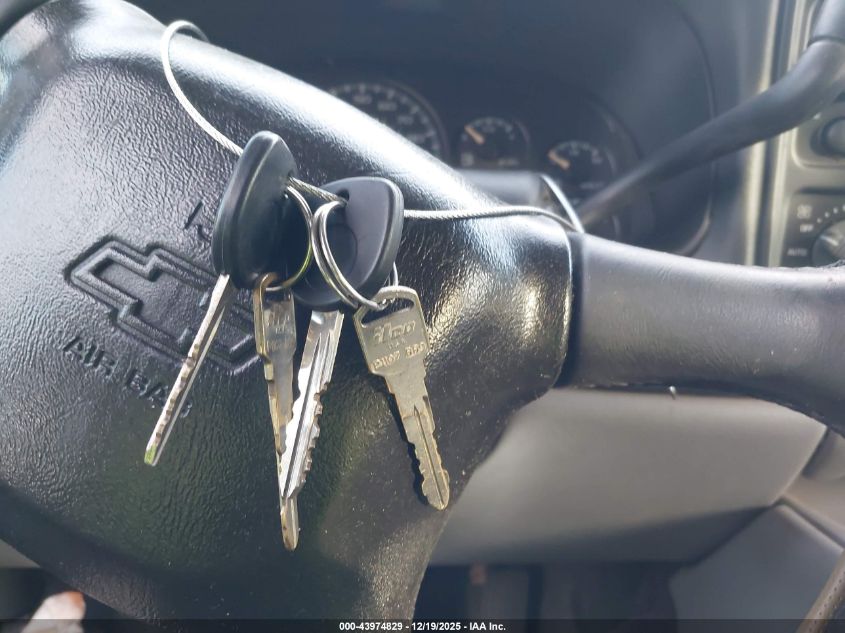 2001 Chevrolet Suburban 1500 Lt VIN: 3GNEC16T91G107170 Lot: 43974829