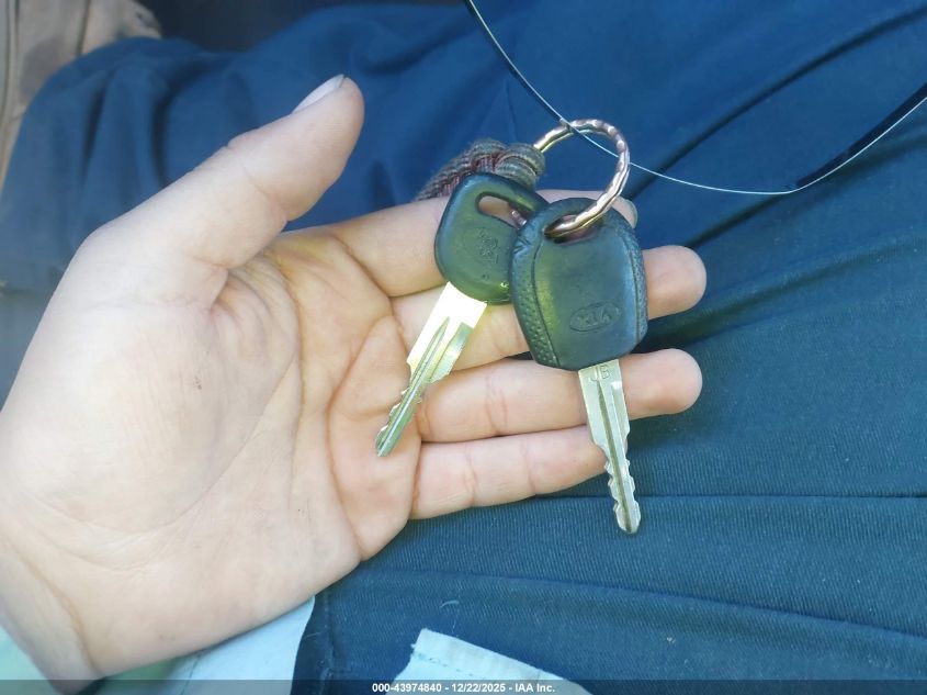 2007 Kia Rio Lx VIN: KNADE123976227580 Lot: 43974840