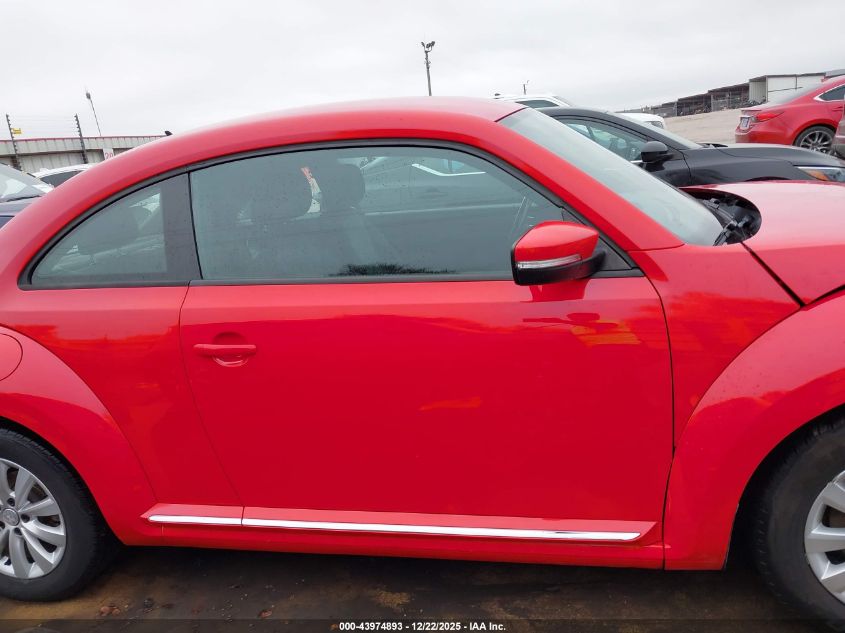 2019 Volkswagen Beetle 2.0T Final Edition Se/2.0T Final Edition Sel/2.0T S VIN: 3VWFD7AT8KM720837 Lot: 43974893