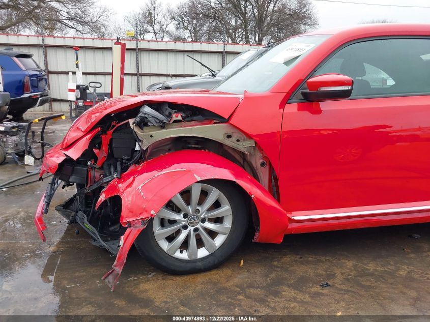 2019 Volkswagen Beetle 2.0T Final Edition Se/2.0T Final Edition Sel/2.0T S VIN: 3VWFD7AT8KM720837 Lot: 43974893