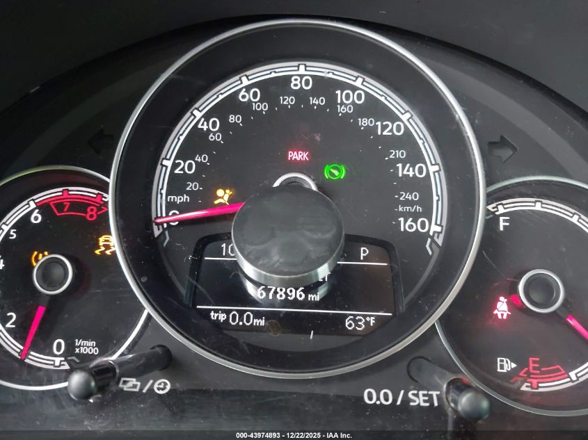 2019 Volkswagen Beetle 2.0T Final Edition Se/2.0T Final Edition Sel/2.0T S VIN: 3VWFD7AT8KM720837 Lot: 43974893