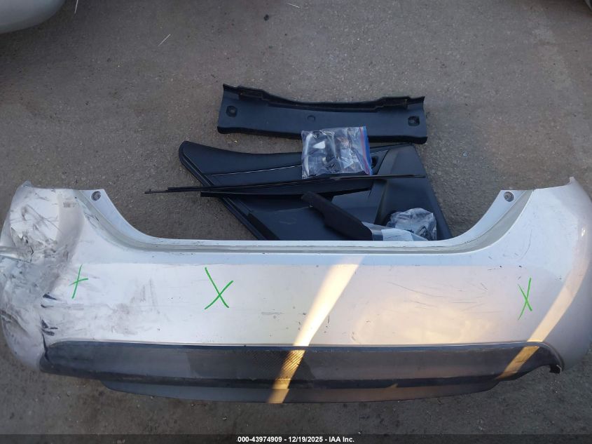 2015 Toyota Corolla L VIN: 5YFBURHE0FP345299 Lot: 43974909