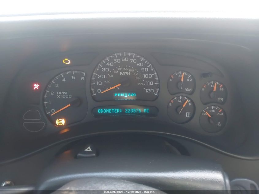 2005 Chevrolet Silverado 1500 Z71 VIN: 2GCEK13T151197946 Lot: 43974928