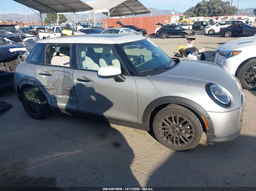 2025 Mini Hardtop Cooper VIN: WMW43GD02S2W88650 Lot: 43974936