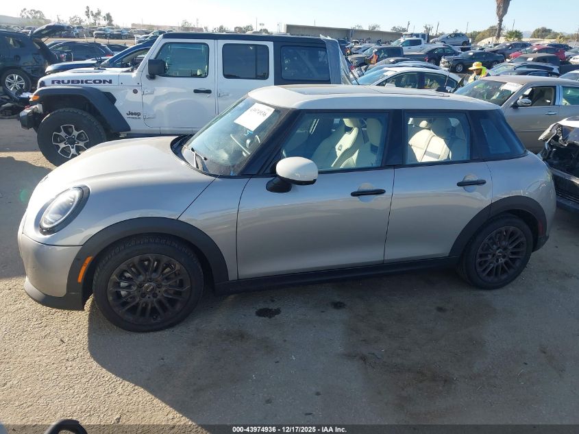2025 Mini Hardtop Cooper VIN: WMW43GD02S2W88650 Lot: 43974936