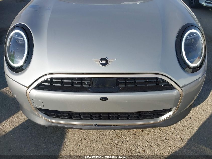 2025 Mini Hardtop Cooper VIN: WMW43GD02S2W88650 Lot: 43974936