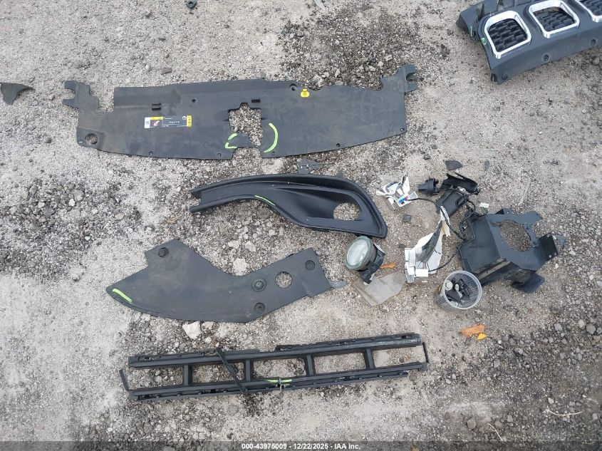 2025 Jeep Compass Latitude 4X4 VIN: 3C4NJDBN5ST515388 Lot: 43975009