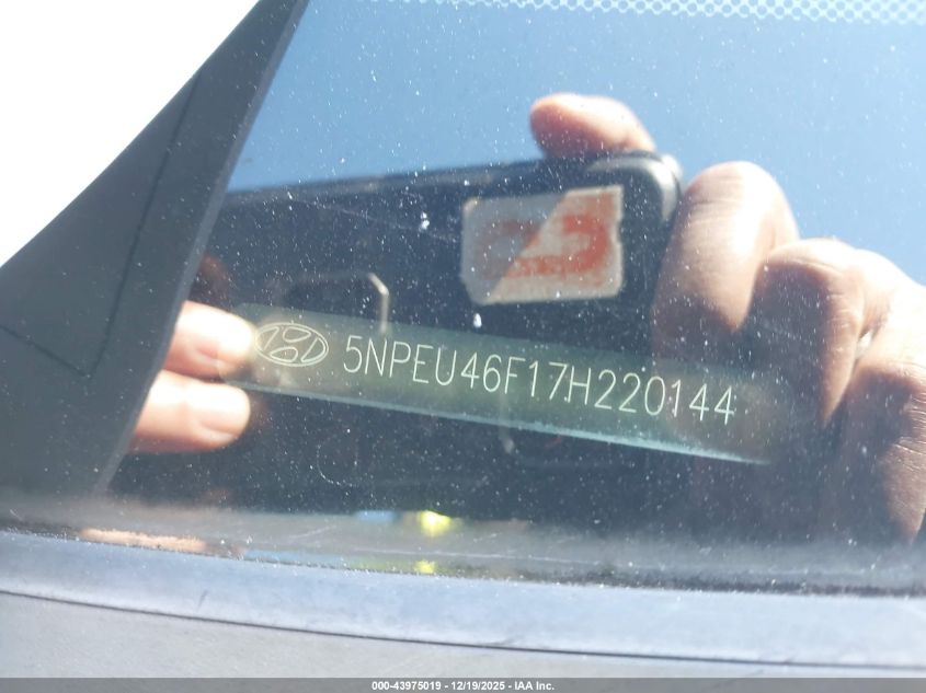 2007 Hyundai Sonata Limited/Se V6 VIN: 5NPEU46F17H220144 Lot: 43975019