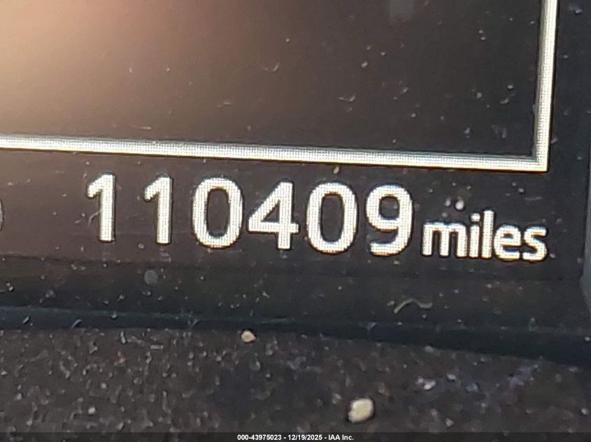 2017 Toyota Corolla Se VIN: 2T1BURHEXHC845683 Lot: 43975023