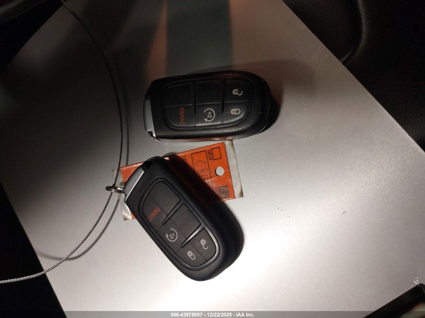 2019 Jeep Cherokee Trailhawk 4X4 VIN: 1C4PJMBNXKD228157 Lot: 43975097