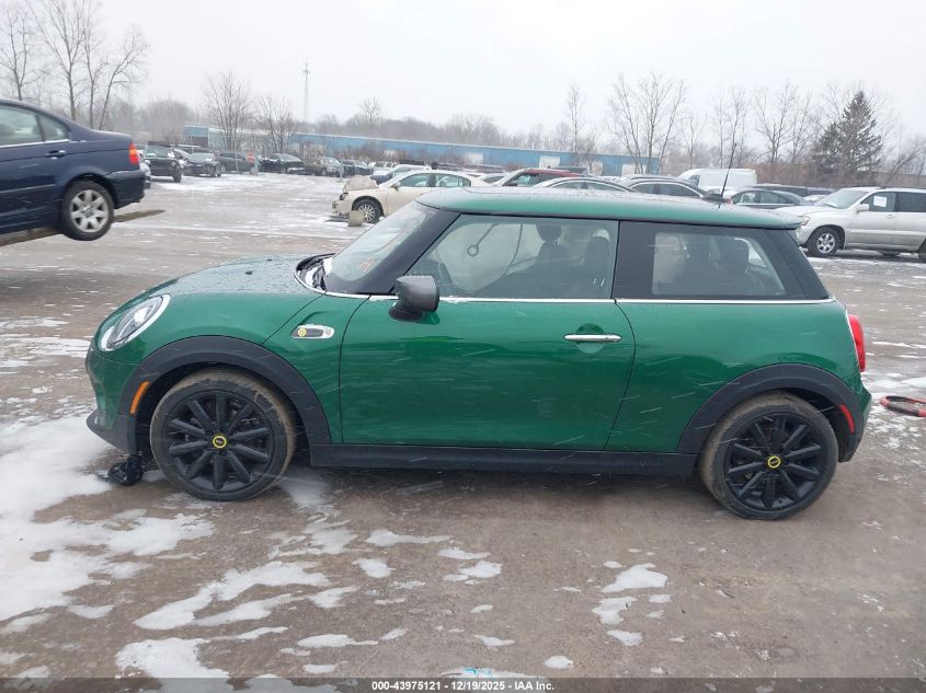 2021 Mini Se Hardtop Cooper VIN: WMWXP3C06M2N25708 Lot: 43975121