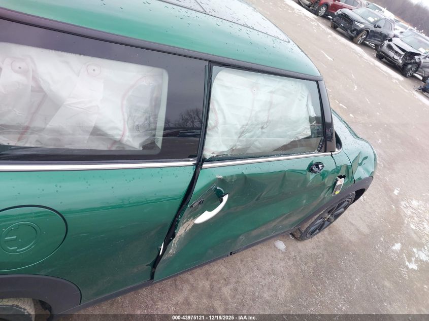 2021 Mini Se Hardtop Cooper VIN: WMWXP3C06M2N25708 Lot: 43975121