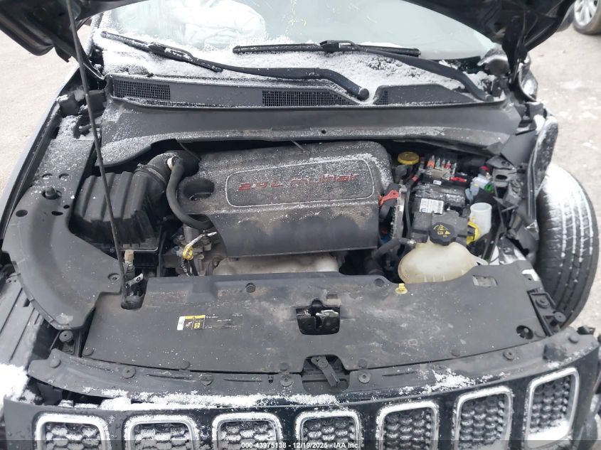 2018 Jeep Compass Latitude 4X4 VIN: 3C4NJDBB4JT185442 Lot: 43975138