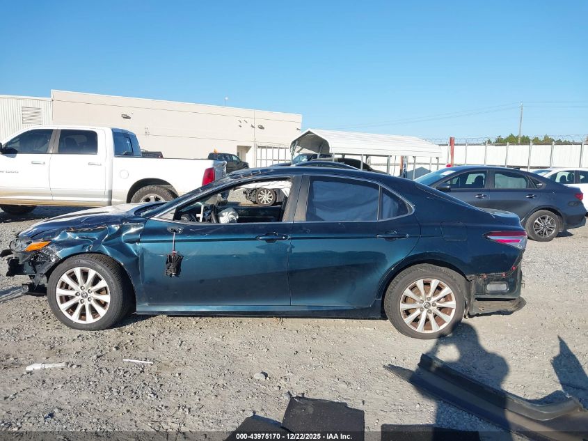2018 Toyota Camry Le VIN: 4T1B11HK4JU533279 Lot: 43975170