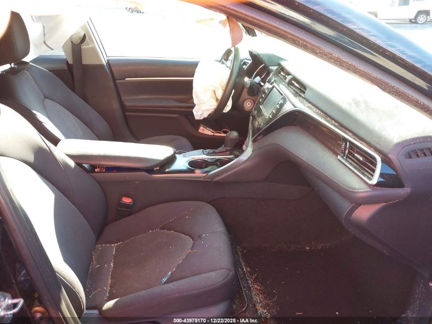 2018 Toyota Camry Le VIN: 4T1B11HK4JU533279 Lot: 43975170