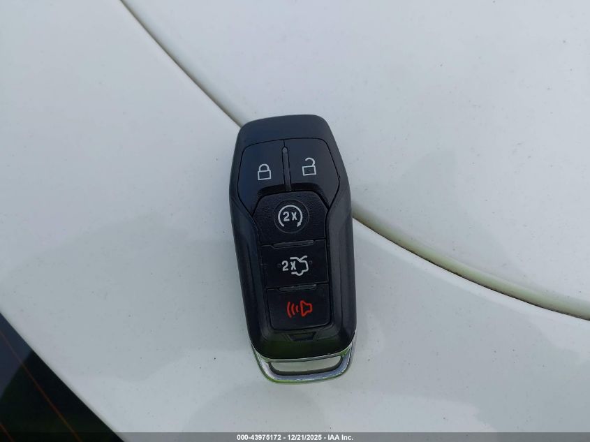 2017 Ford Explorer VIN: 00000000000012884 Lot: 43975172