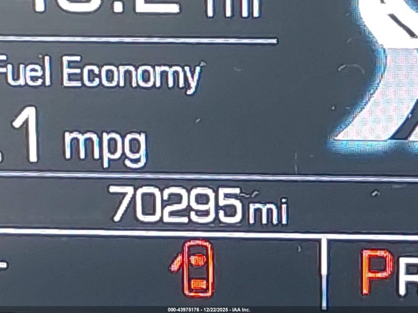 2018 Chevrolet Impala 1Lt VIN: 2G1105S32J9118589 Lot: 43975176