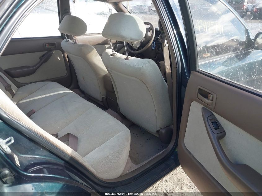 1993 Toyota Camry Le VIN: 4T1SK12E1PU179116 Lot: 43975191