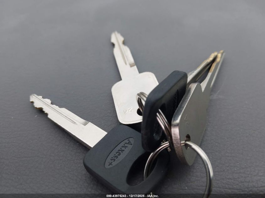 1997 Ford Club Wagon Xl/Xlt VIN: 1FBJS31L9VHC12367 Lot: 43975243