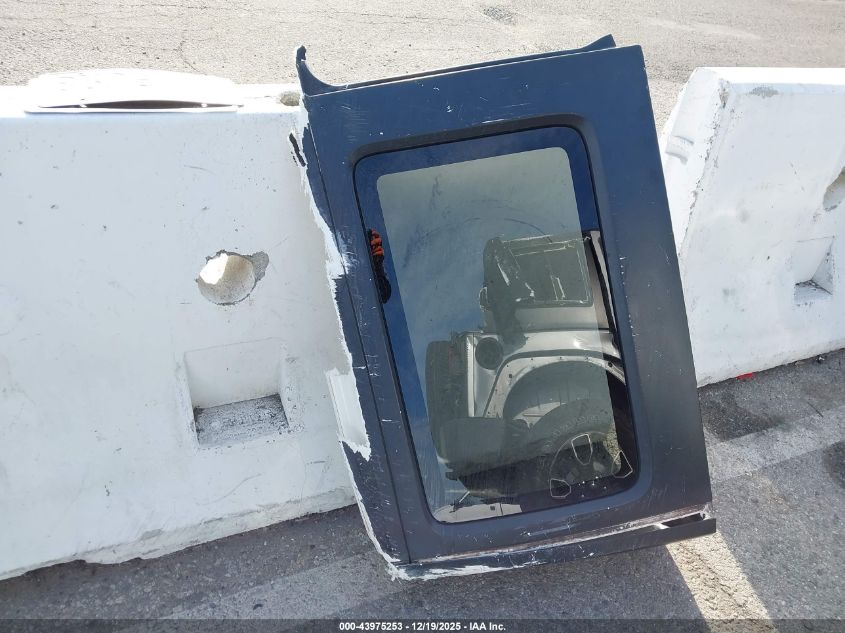 2017 Jeep Wrangler Unlimited Sport 4X4 VIN: 1C4BJWDG0HL646312 Lot: 43975253