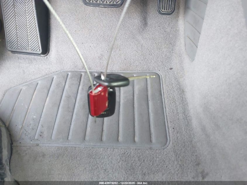 2005 Toyota Camry Le VIN: 4T1BE32KX5U098749 Lot: 43975282