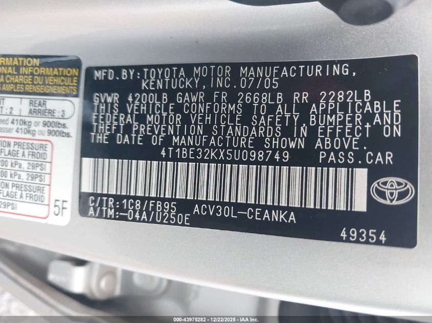 2005 Toyota Camry Le VIN: 4T1BE32KX5U098749 Lot: 43975282