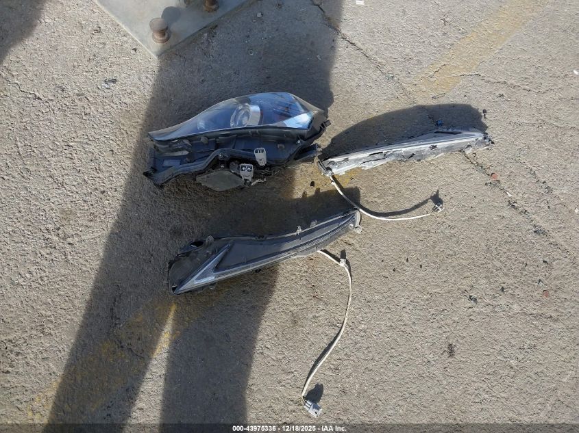 2019 Lexus Is 300 VIN: JTHBA1D22K5088772 Lot: 43975336