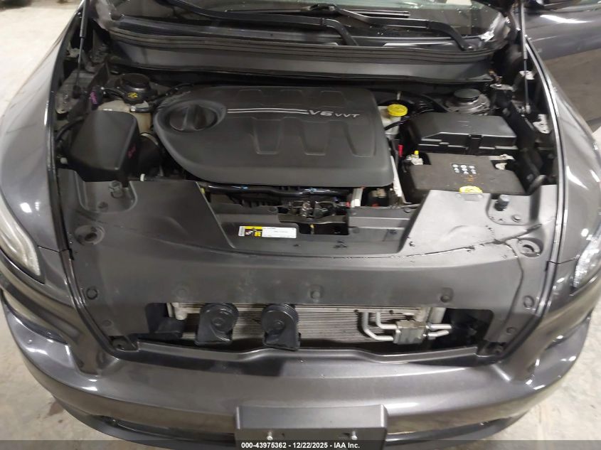 2018 Jeep Cherokee Latitude Fwd VIN: 1C4PJLCX3JD524596 Lot: 43975362