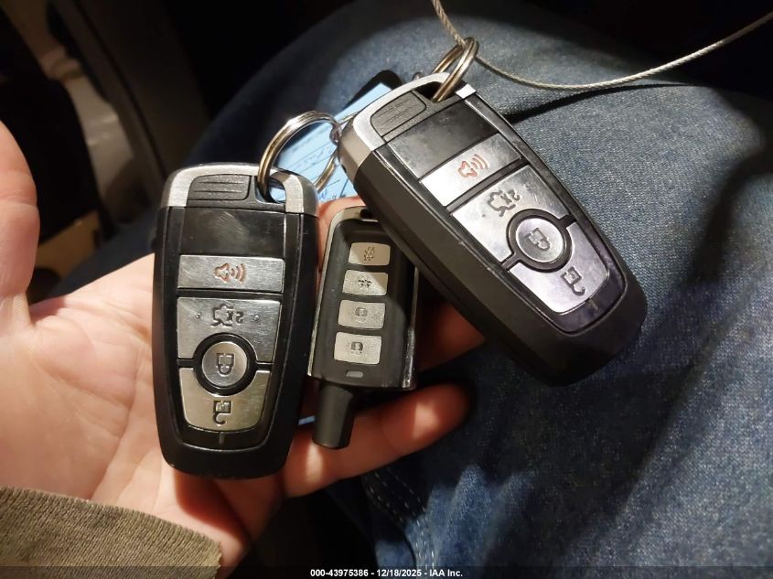 2017 Ford Fusion Hybrid Se VIN: 3FA6P0LU5HR242028 Lot: 43975386