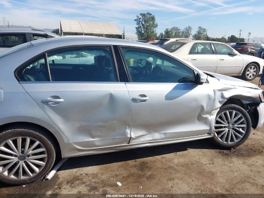 2011 Volkswagen Jetta 2.5L Sel VIN: 3VWLZ7AJ7BM307780 Lot: 43975441