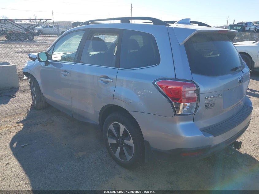 Vin: jf2sjajc9hh509510, lot: 44471188, subaru forester 2.5i limited 20173