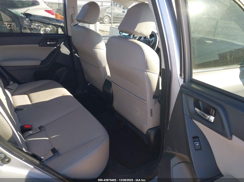 2017 SUBARU FORESTER auction photo 8