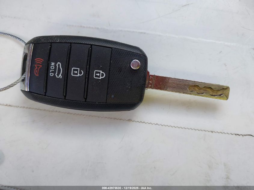 2019 Kia Optima Lx VIN: 5XXGT4L35KG323576 Lot: 43975530