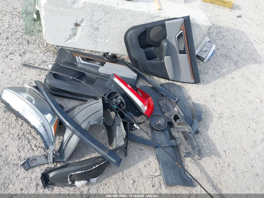 2017 Honda Cr-V Ex VIN: 7FARW1H54HE034648 Lot: 43975554