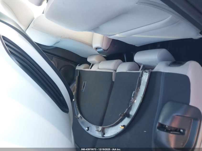 2022 Honda Hr-V 2Wd Lx VIN: 3CZRU5H30NM737611 Lot: 43975573