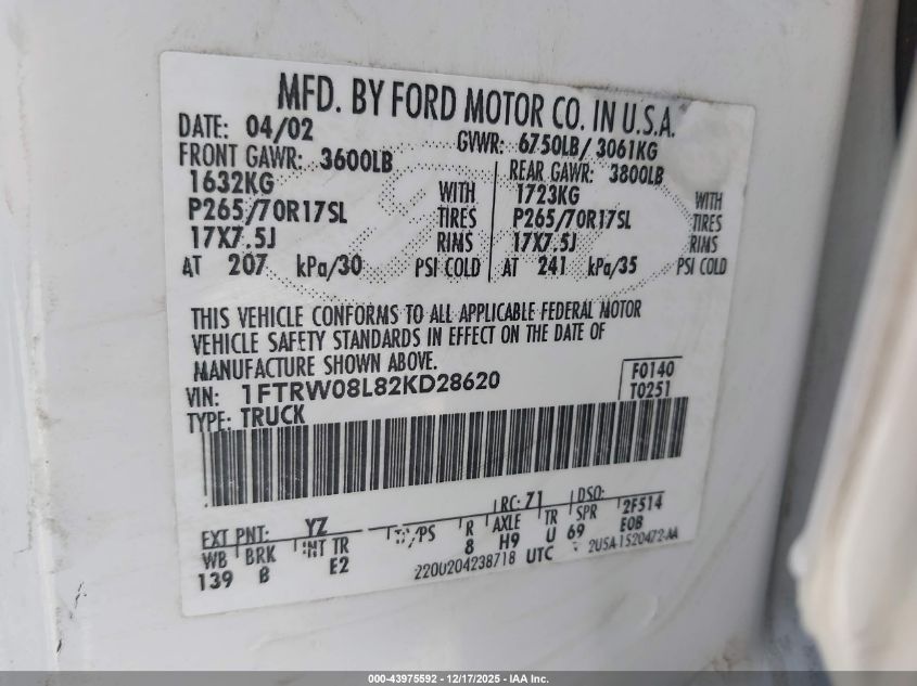 2002 Ford F-150 Lariat/Xlt VIN: 1FTRW08L82KD28620 Lot: 43975592