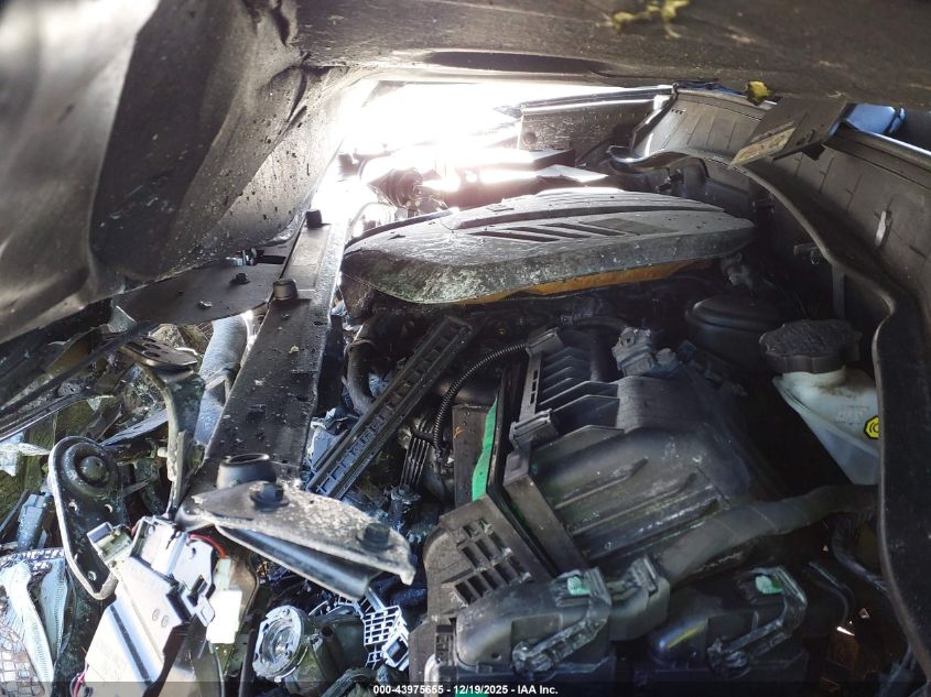 2017 Hyundai Santa Fe Se VIN: KM8SM4HF4HU221520 Lot: 43975655